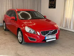 Röd Begagnad 2012 Volvo V60 Summum Kombi | 109 900 kr (Bra pris)