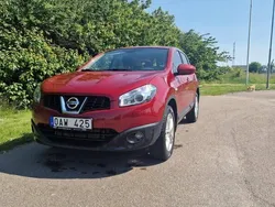 Röd Begagnad 2014 Nissan Qashqai SUV | 115 000 kr (Marknadspris)