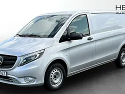 Svart Begagnad 2020 Mercedes Vito Minibuss | 167 920 kr