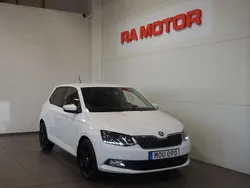 Vit Begagnad 2017 Skoda Fabia Style Halvkombi | 99 900 kr (Marknadspris)