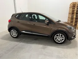 Brun Begagnad 2014 Renault Captur SUV | 79 900 kr (Bra pris)