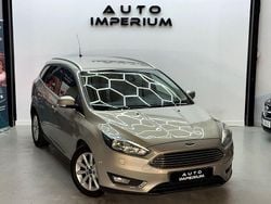 Grå Begagnad 2014 Ford Focus Titanium Kombi | 89 900 kr (Marknadspris)