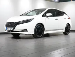 Vit Begagnad 2023 Nissan Leaf 360º Halvkombi | 208 800 kr (Marknadspris)