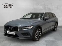 Grå Begagnad 2024 Volvo V60 CC Ultimate Kombi | 569 000 kr (Dyr)