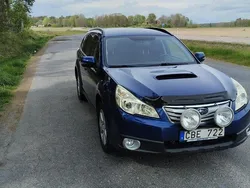Blå Begagnad 2011 Subaru Outback SUV | 10 000 kr (Superpris)