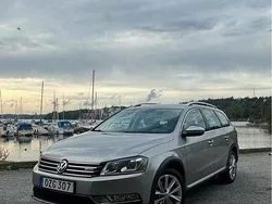 Silver Begagnad 2013 VW Passat Kombi | 100 000 kr (Lite dyr)