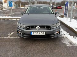 Grå Begagnad 2017 VW Passat Kombi | 189 000 kr (Marknadspris)