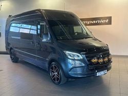 Mörkgrå (grå) Begagnad 2024 Mercedes Sprinter Van | 879 000 kr