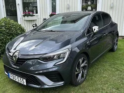 Grå Begagnad 2022 Renault Clio V Intens Halvkombi | 145 000 kr (Marknadspris)