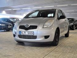 Silver Begagnad 2006 Toyota Yaris Halvkombi | 33 899 kr (Lite dyr)