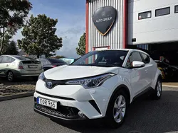 Vit Begagnad 2018 Toyota C-HR Active SUV | 199 900 kr (Dyr)