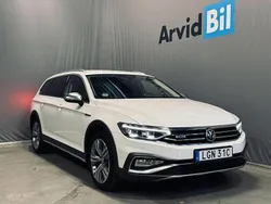 Vit Begagnad 2020 VW Passat Alltrack Executive Kombi | 294 600 kr (Marknadspris)
