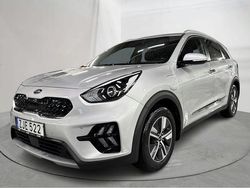 Grå Begagnad 2021 Kia Niro Advance SUV | 202 900 kr (Marknadspris)