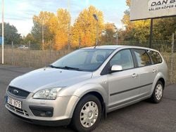 Grå Begagnad 2007 Ford Focus Kombi | 24 900 kr (Lite dyr)