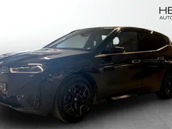 Svart (black) Begagnad 2023 BMW iX Sport Line SUV | 560 700 kr (Bra pris)