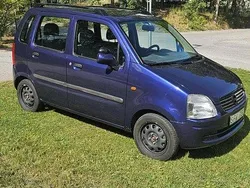Blå Begagnad 2001 Opel Agila Halvkombi | 20 000 kr