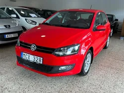 Röd Begagnad 2011 VW Polo Halvkombi | 74 400 kr (Marknadspris)