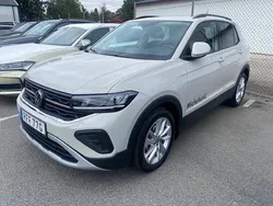 Grå Begagnad 2025 VW T-Cross Life SUV | 333 500 kr