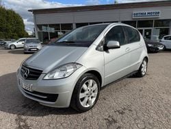 Silver Begagnad 2011 Mercedes A160 Classic Halvkombi | 33 900 kr (Marknadspris)