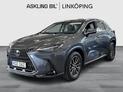 Grå Begagnad 2024 Lexus NX350h Business Edition SUV | 489 000 kr (Marknadspris)