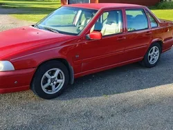 Röd Begagnad 2000 Volvo S70 Sedan | 10 000 kr