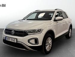Vit Begagnad 2022 VW T-Roc Life SUV | 234 900 kr (Superpris)