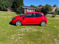 Röd Begagnad 2007 Renault Clio R.S. R.S. Halvkombi | 85 000 kr