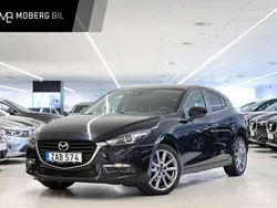 Svart Begagnad 2017 Mazda 3 Vision Halvkombi | 169 900 kr (Bra pris)