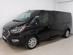 Svart Begagnad 2023 Ford Tourneo Custom Minibuss | 499 900 kr (Marknadspris)