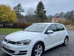 Vit Begagnad 2015 VW Golf VII Halvkombi | 79 000 kr (Bra pris)