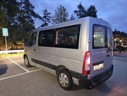 Silver Begagnad 2016 Nissan NV400 Van | 145 000 kr (Dyr)