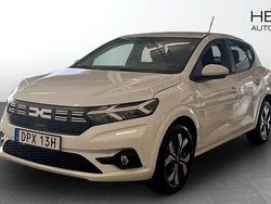 Vit (white) Ny 2025 Dacia Sandero Expression Halvkombi | 219 900 kr (Lite dyr)