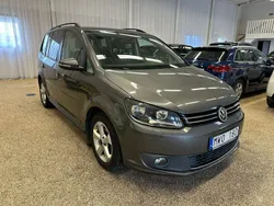 Mörkgrå Begagnad 2013 VW Touran Minibuss | 99 900 kr (Marknadspris)