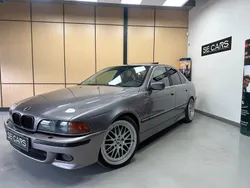 Ljusgrå Begagnad 1996 BMW 540 Sedan | 85 900 kr