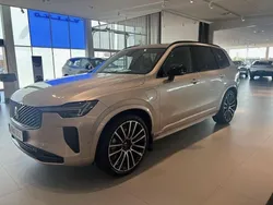 Ljusgrå (grå) Ny 2025 Volvo XC90 Ultra SUV | 1 039 900 kr (Dyr)