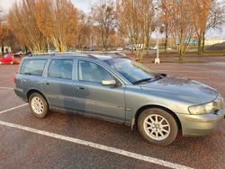 Grön metallic Begagnad 2004 Volvo V70 Kombi | 23 000 kr (Marknadspris)