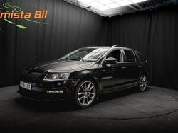 Svart Begagnad 2016 Skoda Octavia RS Kombi | 168 900 kr (Marknadspris)