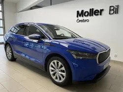 Blå (energy blue) Begagnad 2022 Skoda Enyaq iV SUV | 379 900 kr (Superpris)