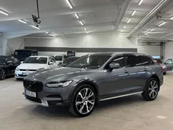 Grå Begagnad 2020 Volvo V90 CC Kombi | 324 900 kr (Marknadspris)