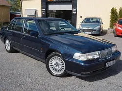 Mörkblå Begagnad 1996 Volvo 960 Sedan | 59 900 kr