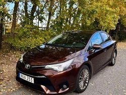 Brun Begagnad 2015 Toyota Avensis Multidrive S Sedan | 139 000 kr (Bra pris)