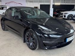 Svart Begagnad 2022 Tesla Model 3 Performance Sedan | 389 900 kr (Marknadspris)