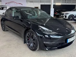 Svart Begagnad 2022 Tesla Model 3 Performance Sedan | 389 900 kr (Lite dyr)