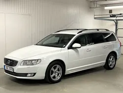 Vit Begagnad 2014 Volvo V70 Momentum Kombi | 136 000 kr (Marknadspris)