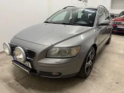 Grå (grå metallic) Begagnad 2004 Volvo V50 Kombi | 14 900 kr (Bra pris)