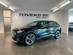 Svart Ny 2024 Audi Q4 e-tron SUV | 599 000 kr