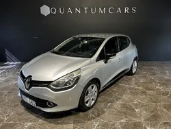 Silver Begagnad 2013 Renault Clio IV Halvkombi | 64 990 kr (Marknadspris)