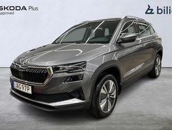 Grå Begagnad 2023 Skoda Karoq Style SUV | 289 500 kr (Marknadspris)