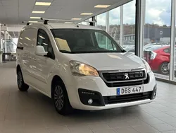 Vit Begagnad 2016 Peugeot Partner Minibuss | 64 900 kr (Bra pris)