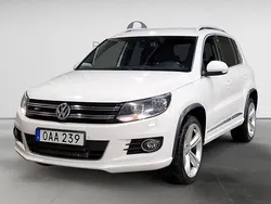 Vit Begagnad 2013 VW Tiguan R-line SUV | 99 900 kr (Marknadspris)